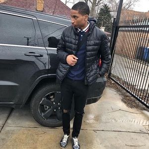 Meet your Posher, Desmond